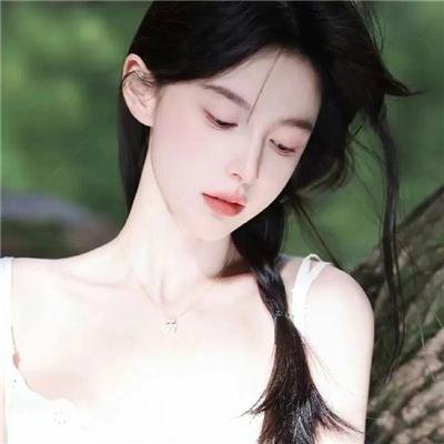 雾中湖 封面